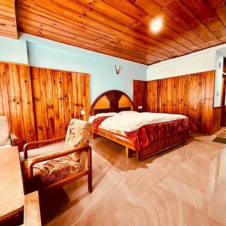 Hotel D Kanchan Manali Buitenkant foto
