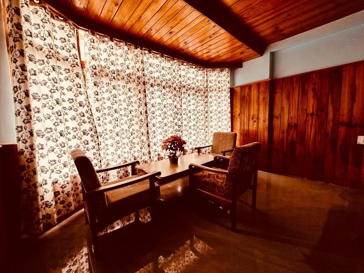 Hotel D Kanchan Manali Buitenkant foto