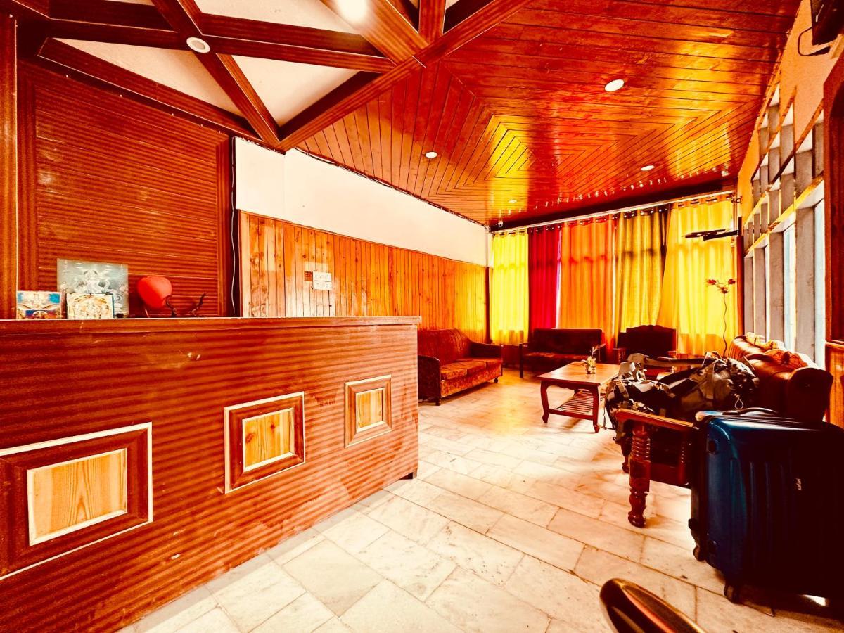 Hotel D Kanchan Manali Buitenkant foto